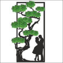 „Miłość pod drzewem” – ekologiczny obraz z mchem i romantycznym motywem