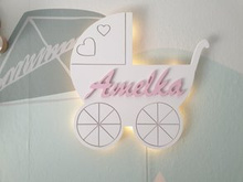 Lampka nocna wózek z imieniem LED na baterie