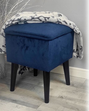 Pufa z pojemnikiem skandynawska - granat