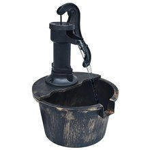 Fontanna ogrodowa w formie beczki, z pompą